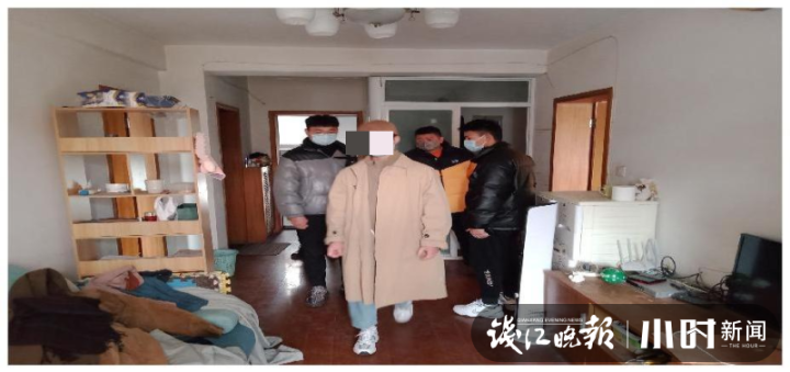 LV柜员与男客户暧昧被原配揪衣领,LV柜员与男客户发生暧昧遭原配现场揪衣领事件分析